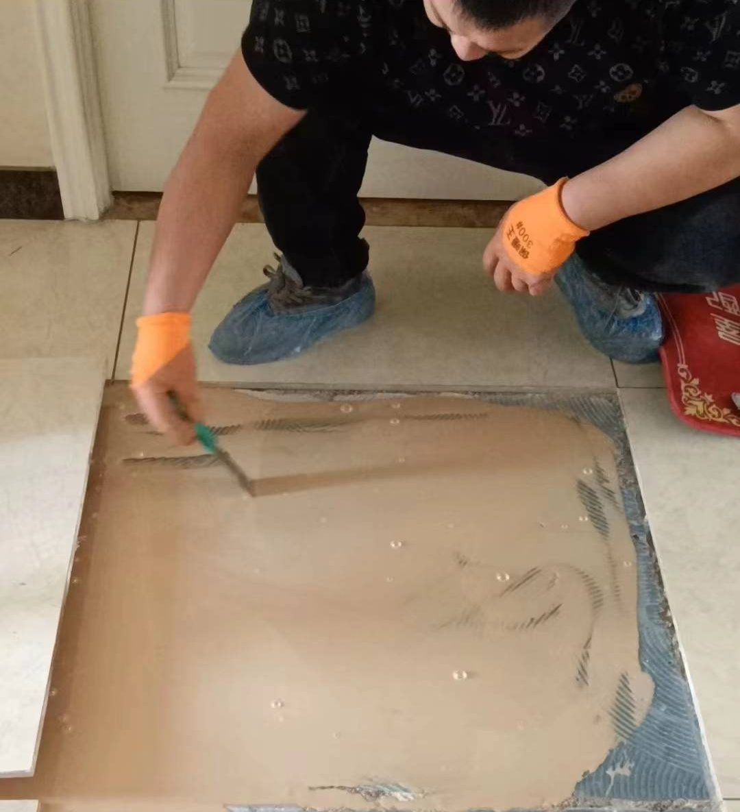 墙面瓷砖翘起来修复视频方法(墙面瓷砖翘起来修复视频方法图解) 墙面瓷砖翘起来修复视频方法(墙面瓷砖翘起来修复视频方法图解)