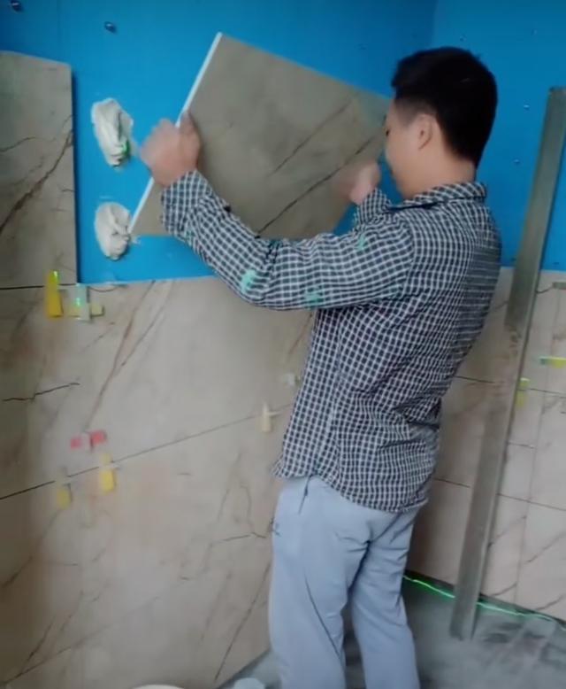 瓷砖师傅现场可以切割吗视频(瓷砖师傅现场可以切割吗视频讲解)